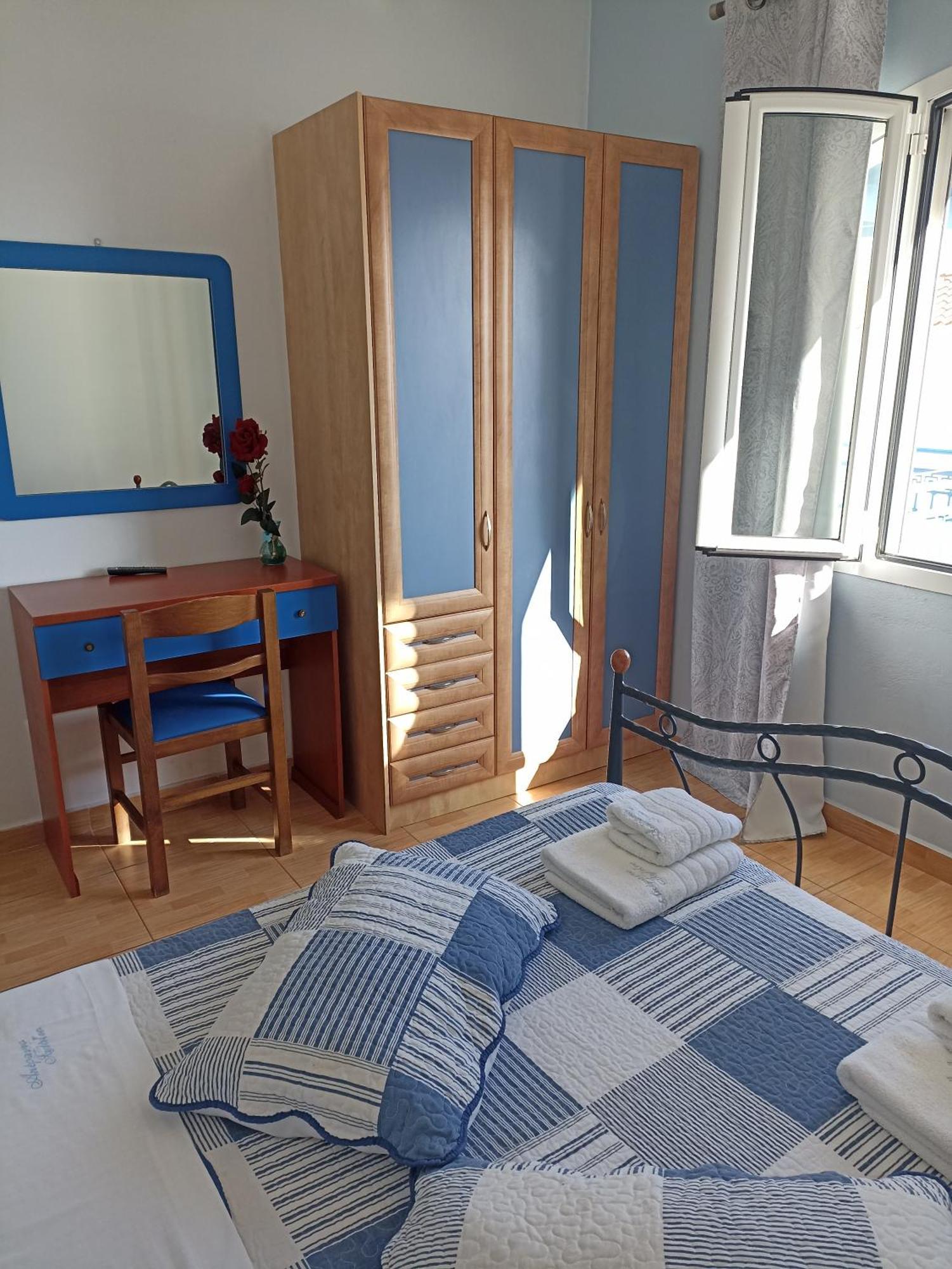 Απεραντο Γαλαζιο Apartment Agia Pelagia  Exterior foto