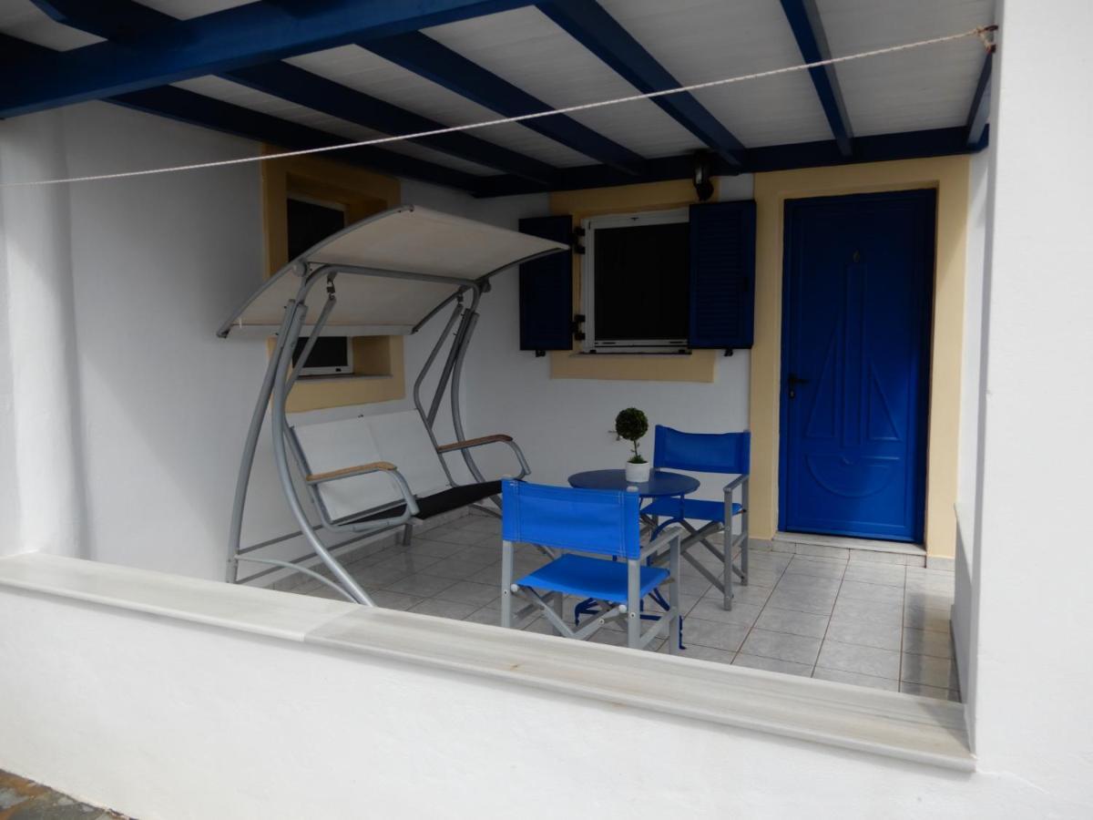 Απεραντο Γαλαζιο Apartment Agia Pelagia  Exterior foto